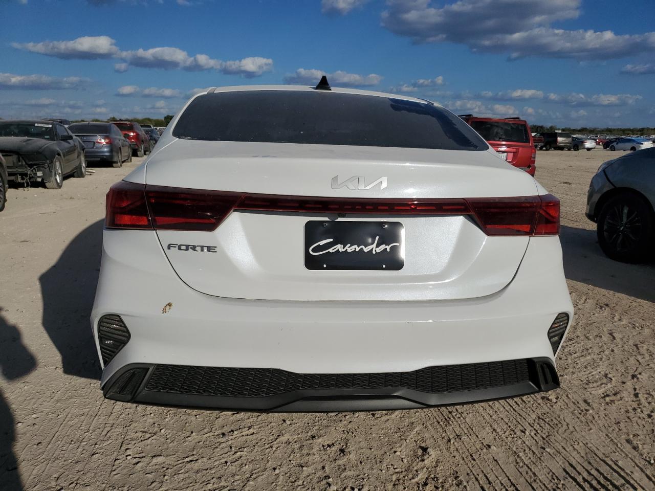 2023 KIA FORTE