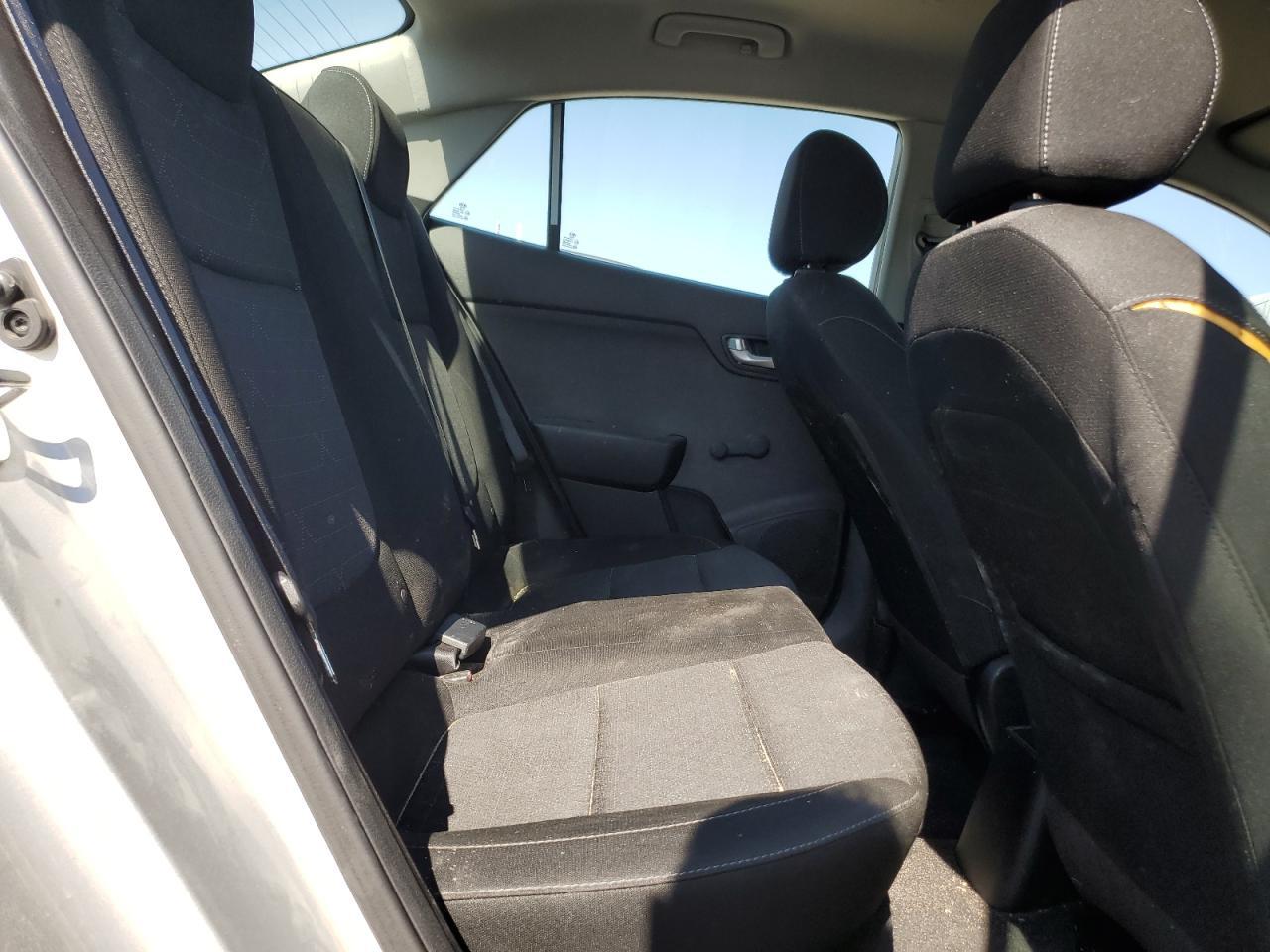 2018 KIA RIO