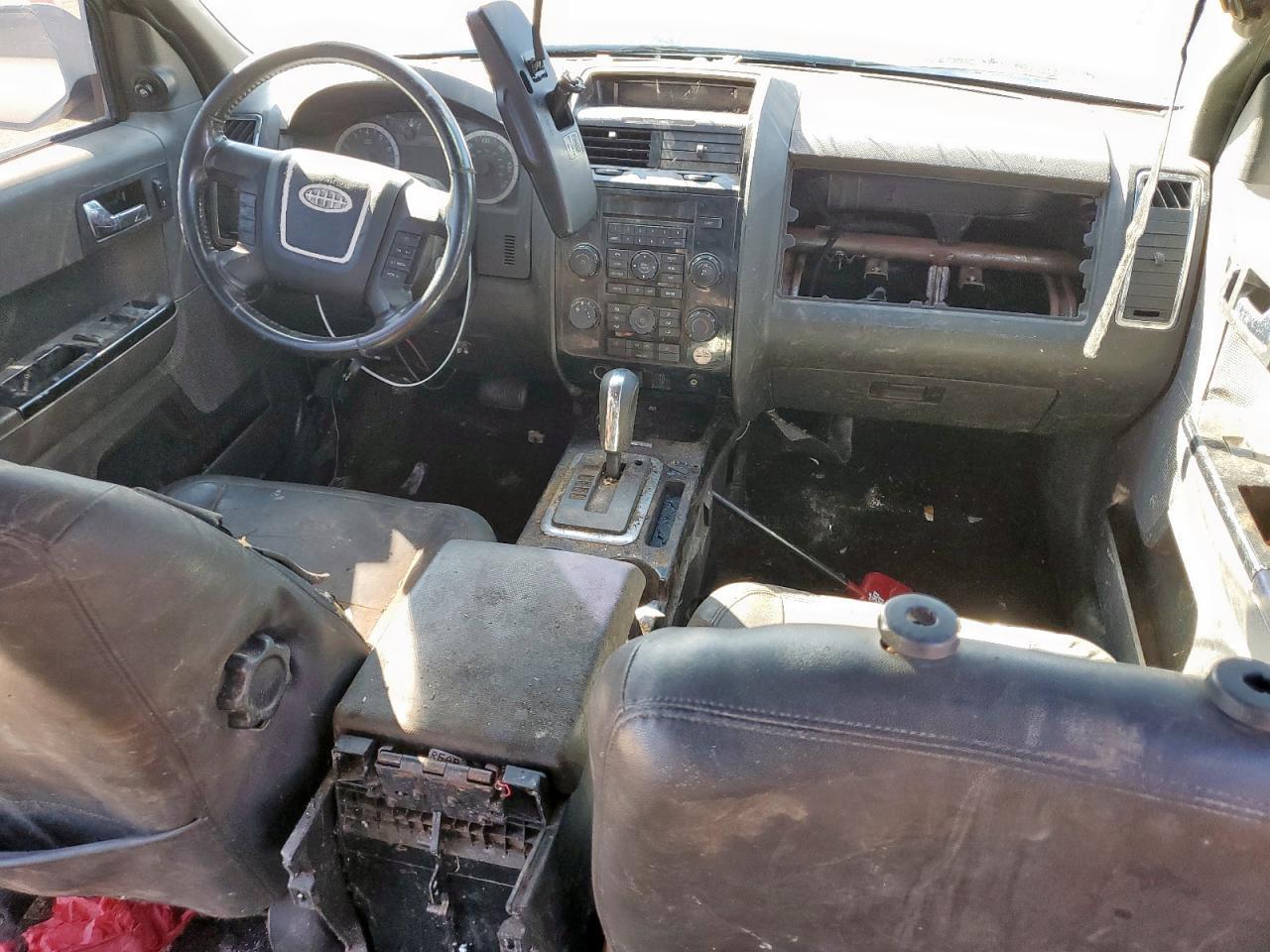 2011 FORD ESCAPE