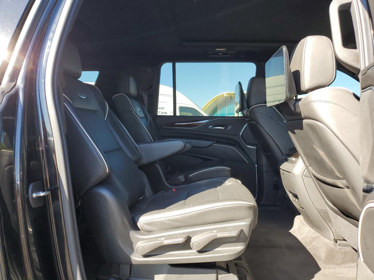 2021 CADILLAC ESCALADE