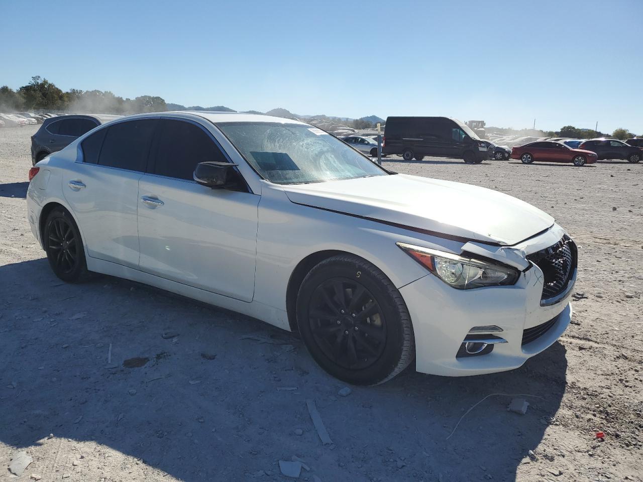 2015 INFINITI Q50