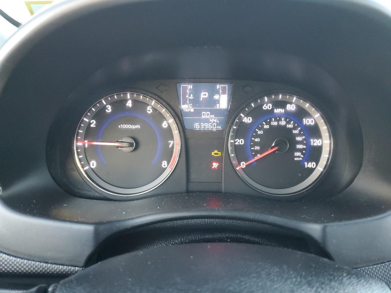 2015 HYUNDAI ACCENT