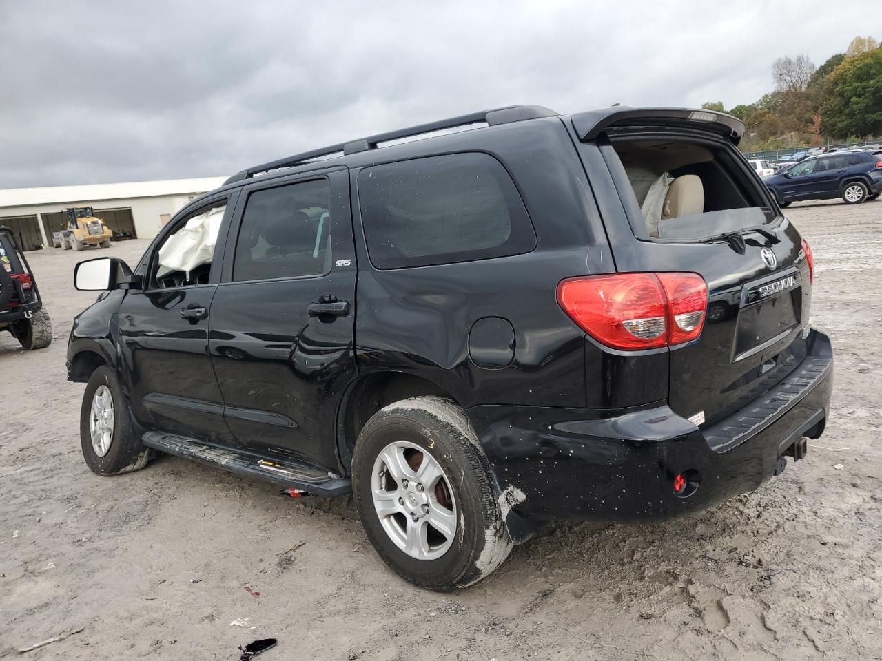 2016 TOYOTA Sequoia