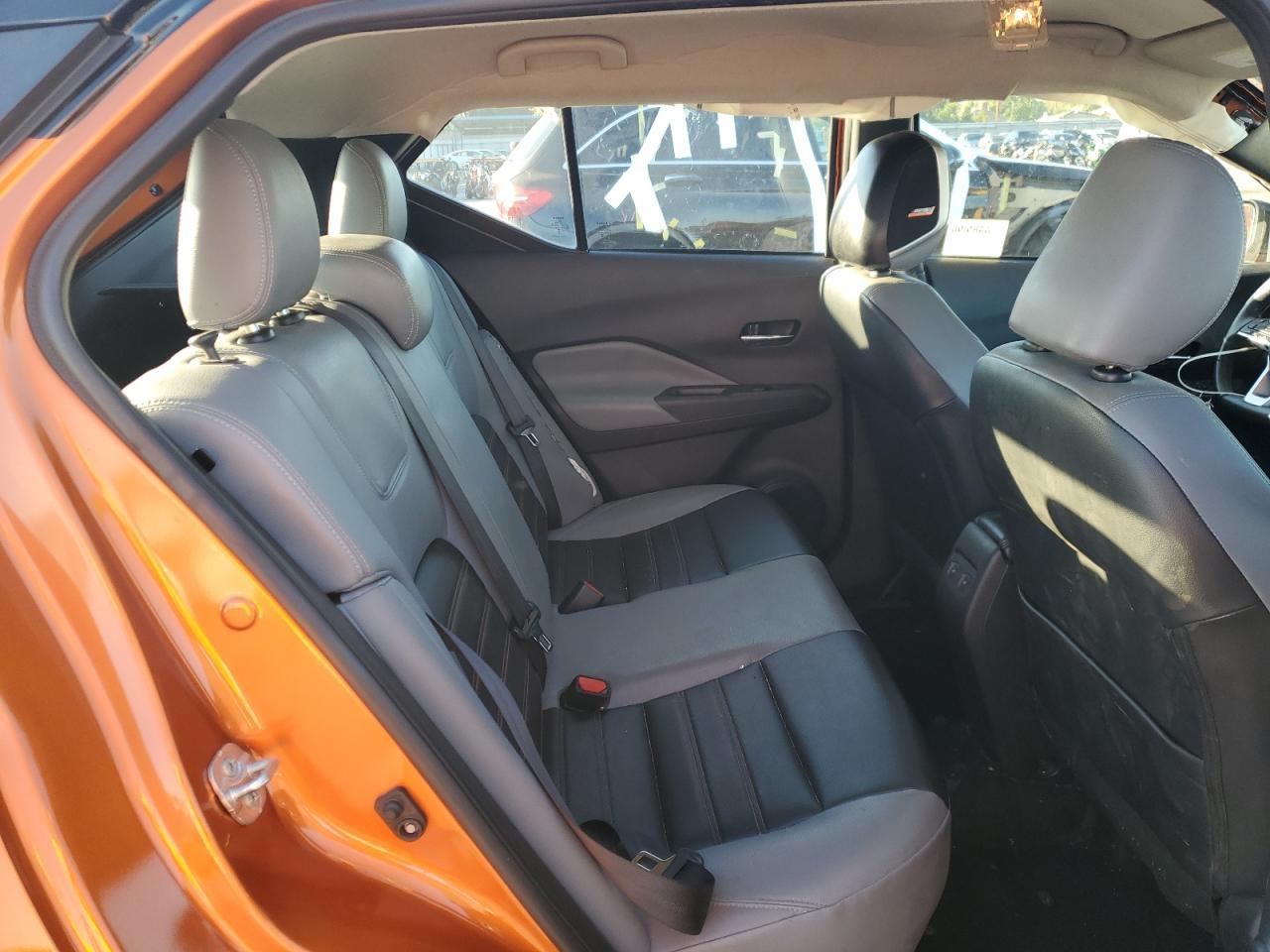 2023 NISSAN KICKS