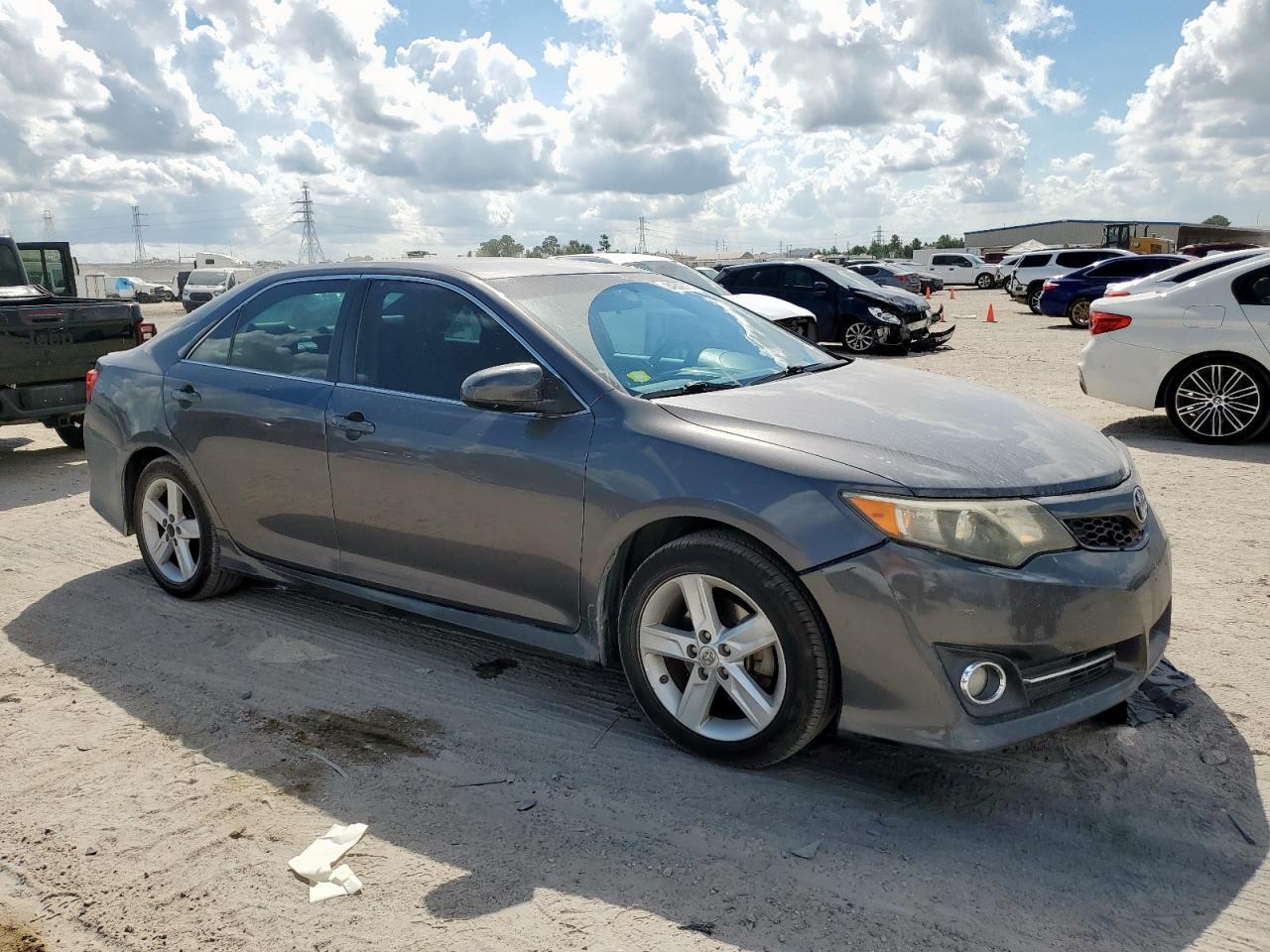 2013 TOYOTA CAMRY