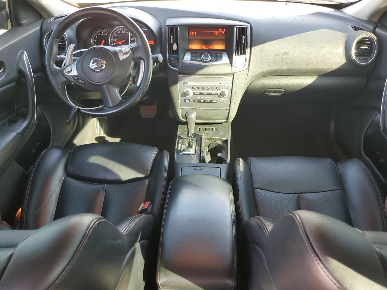 2009 NISSAN Maxima