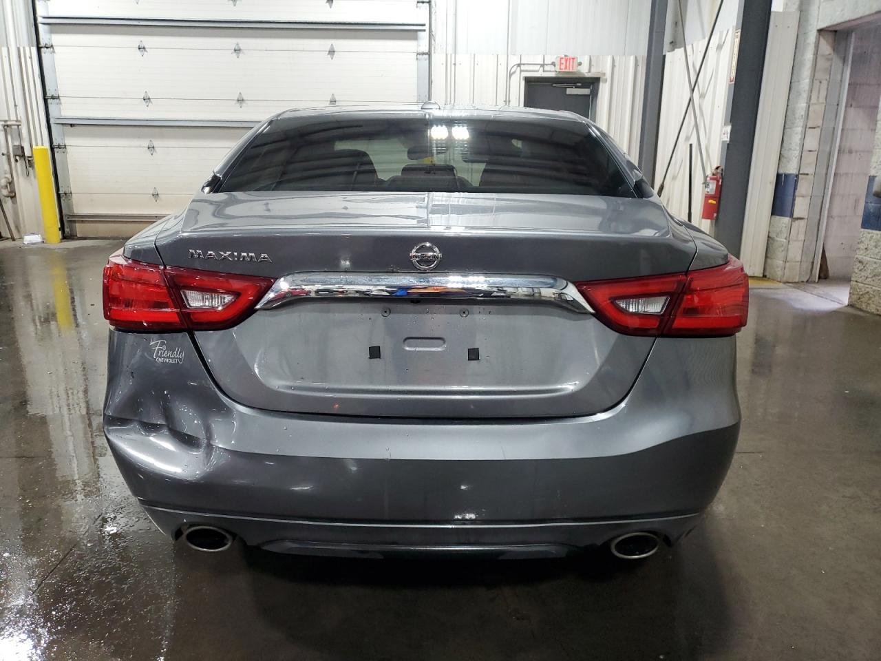 2016 NISSAN Maxima