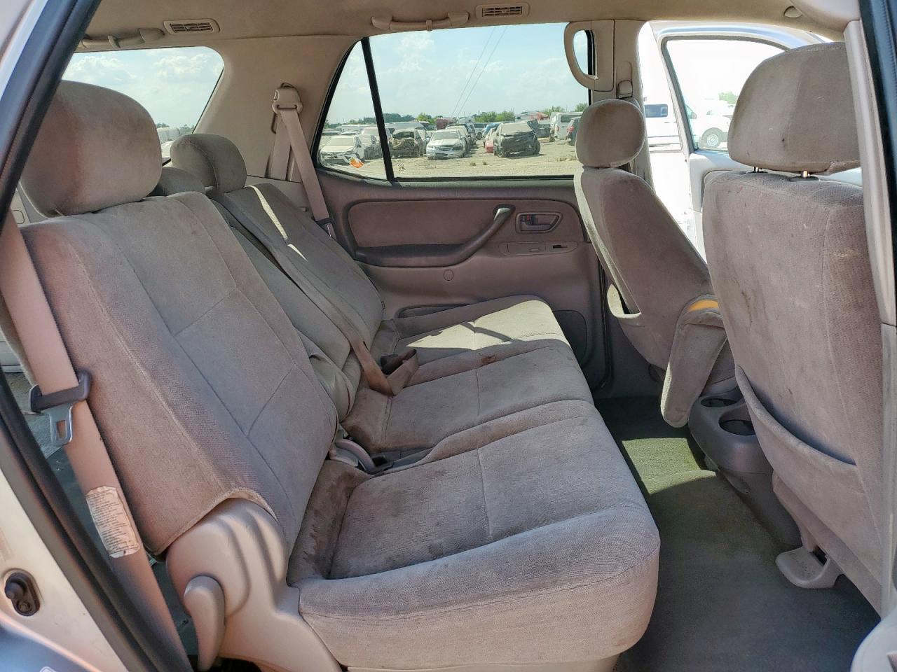 2003 TOYOTA Sequoia