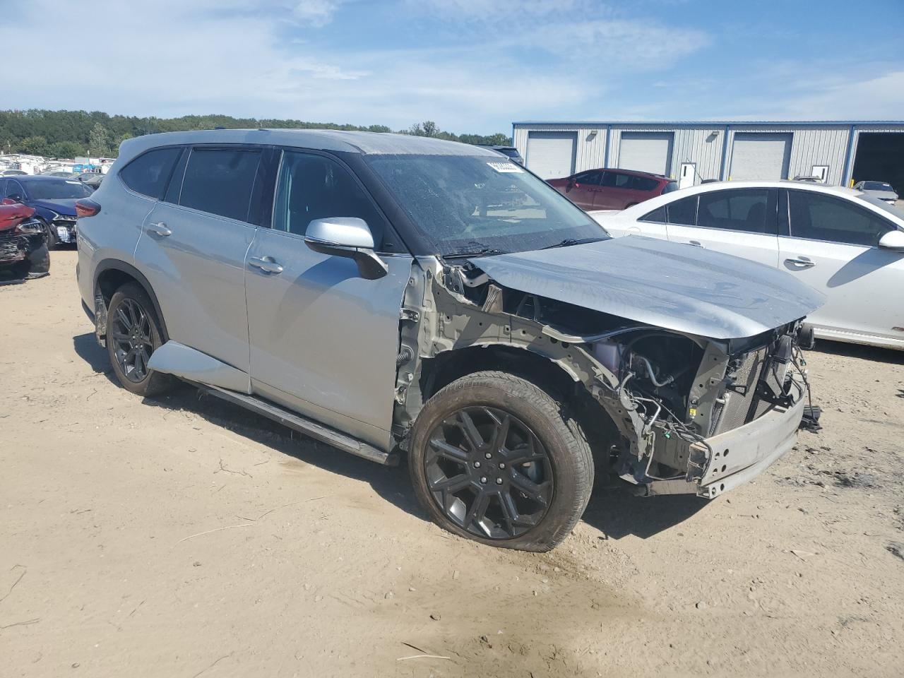 2022 TOYOTA HIGHLANDER