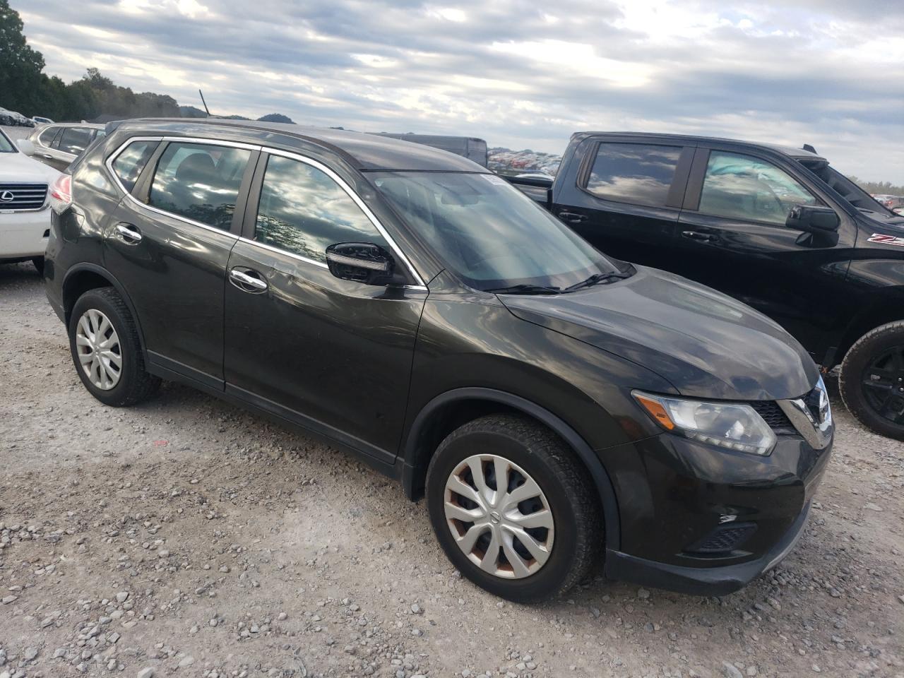 2015 NISSAN ROGUE