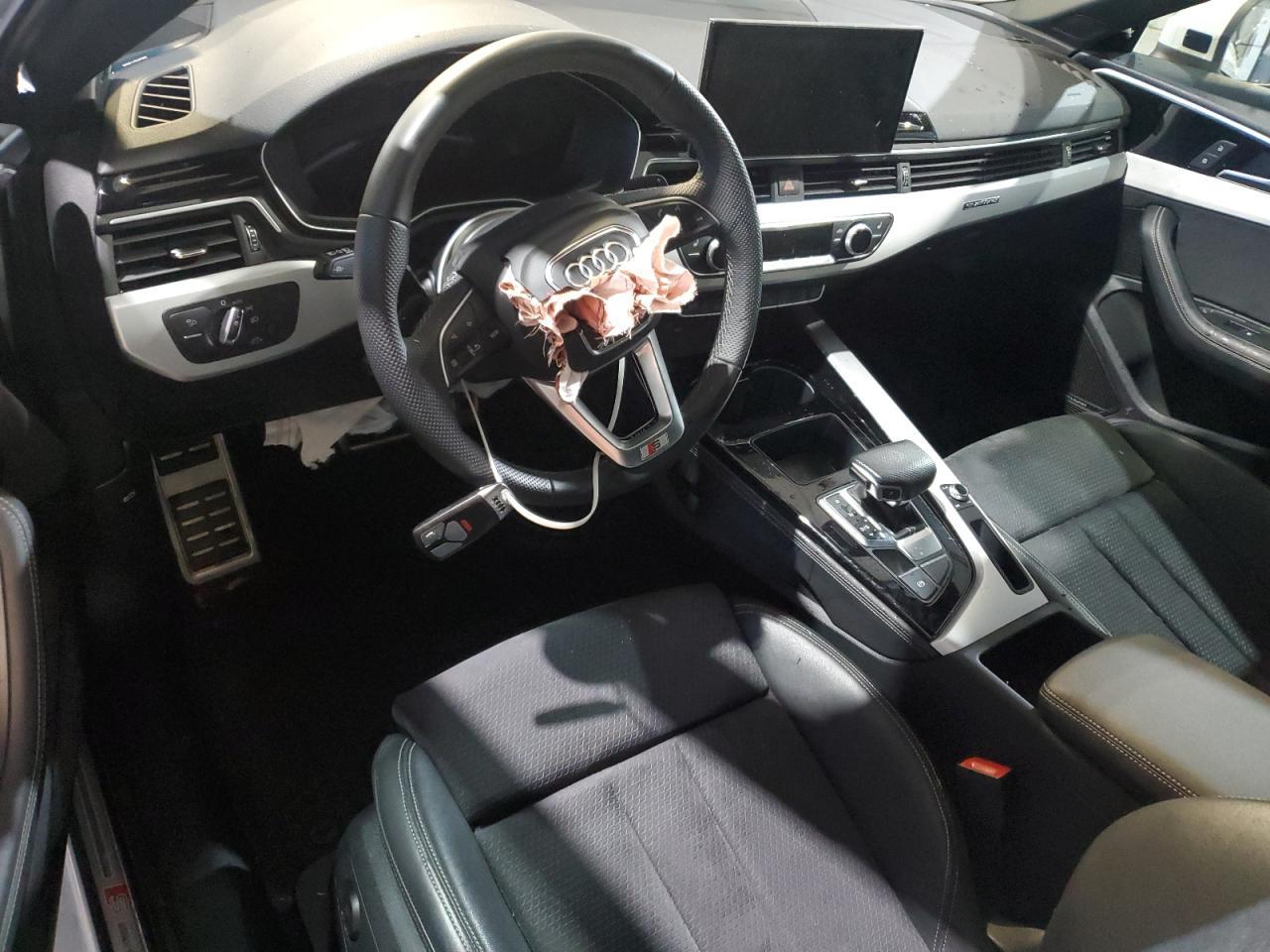 2022 AUDI A4