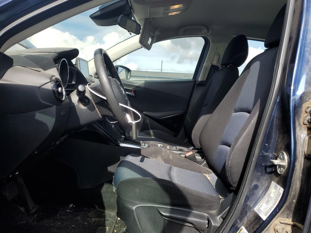 2017 TOYOTA YARIS