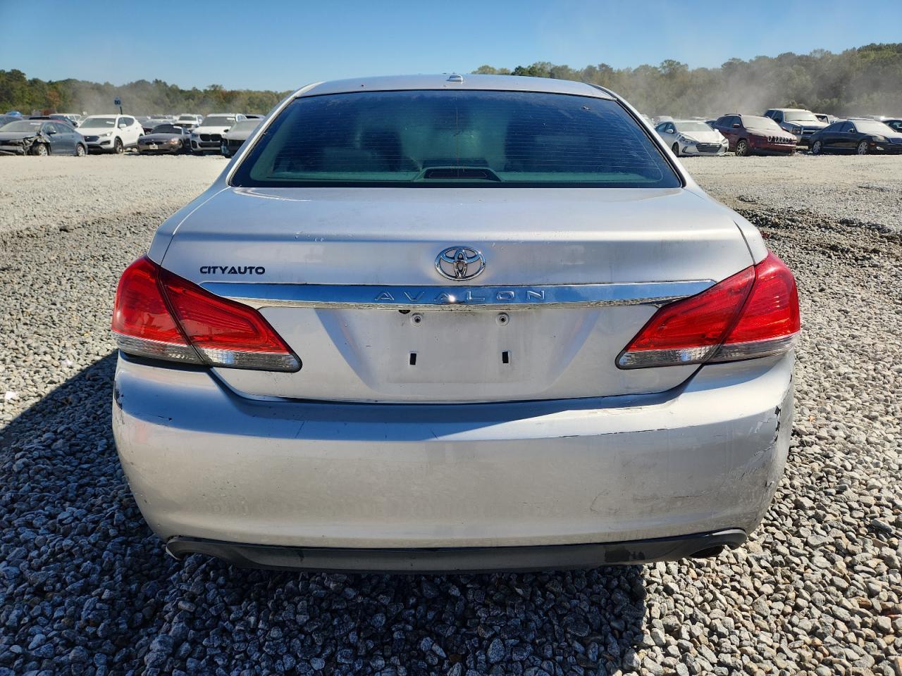 2011 TOYOTA Avalon