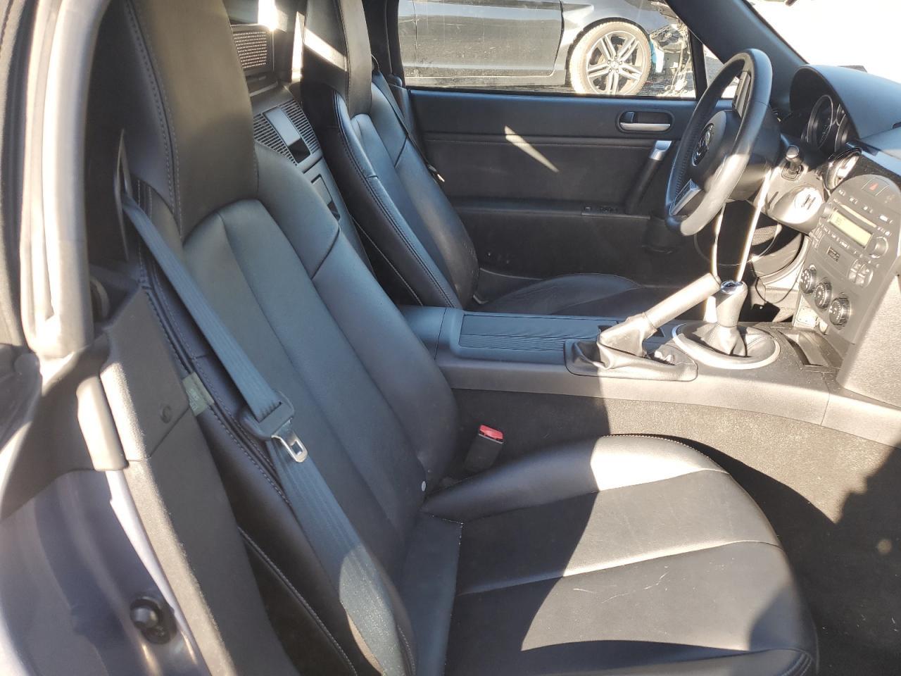 2006 MAZDA MX-5 Miata