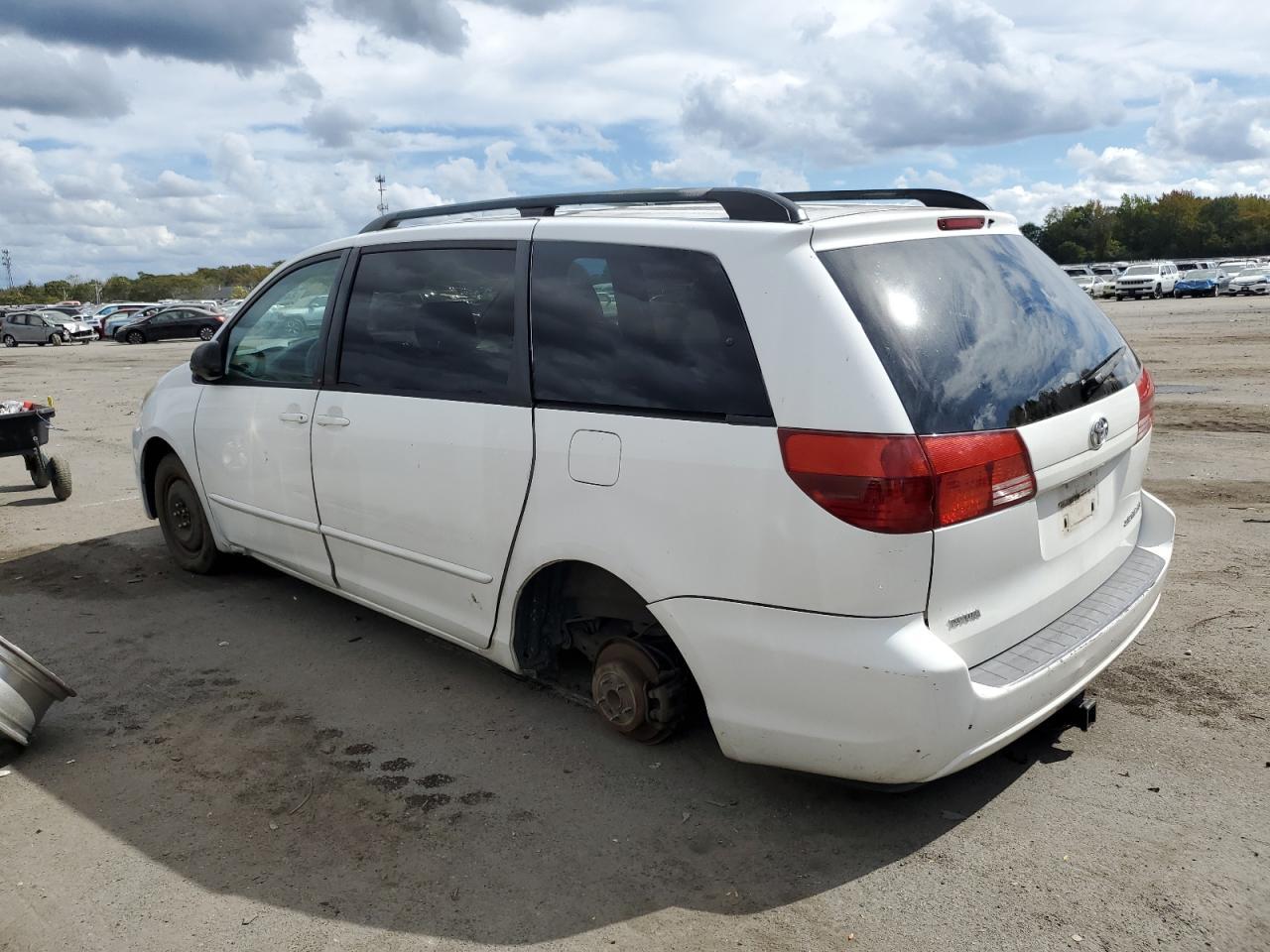 2004 TOYOTA SIENNA