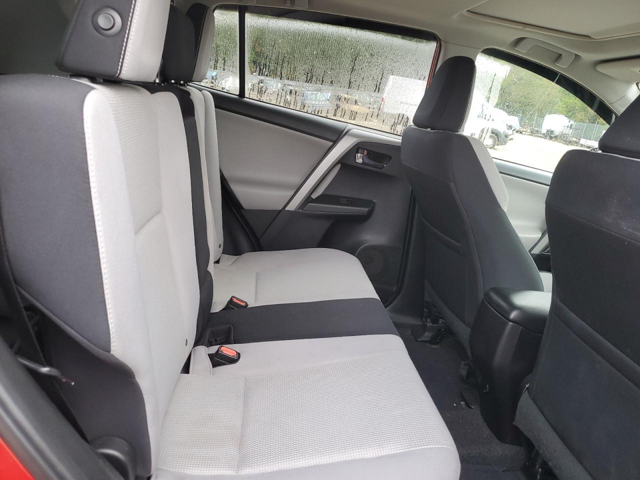 2016 TOYOTA RAV4