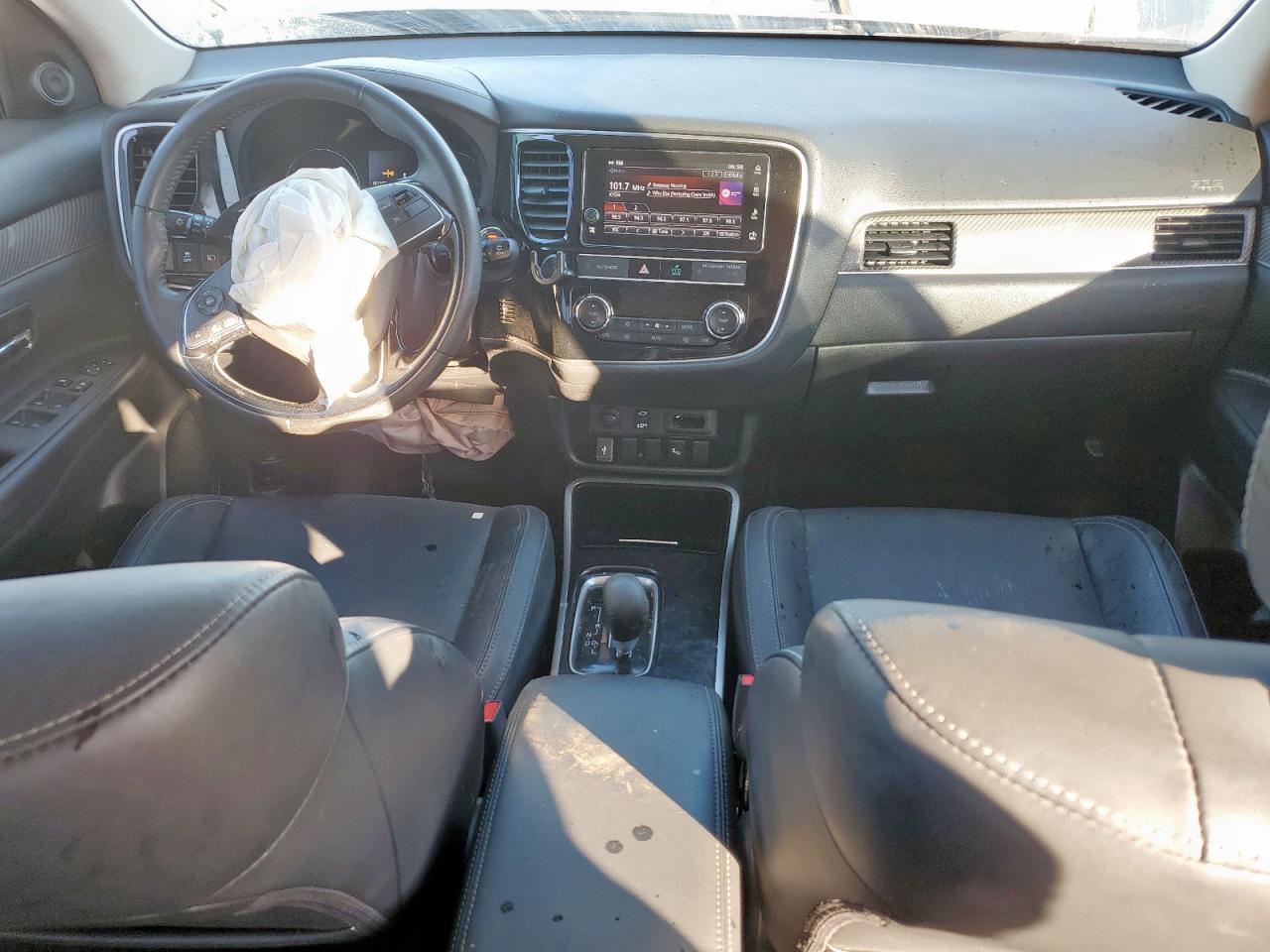 2019 MITSUBISHI outlander