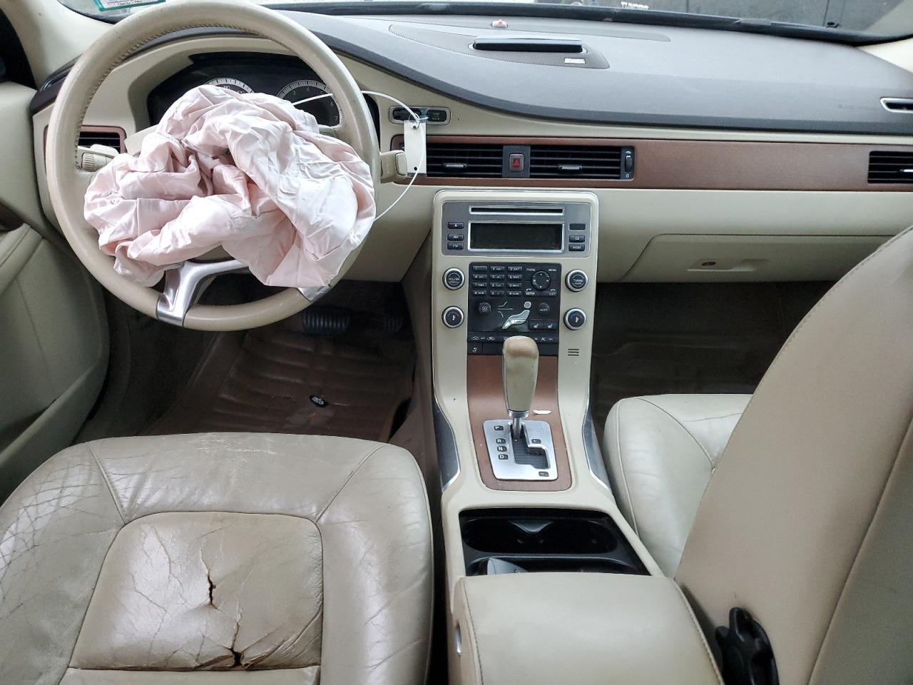 2010 VOLVO S80