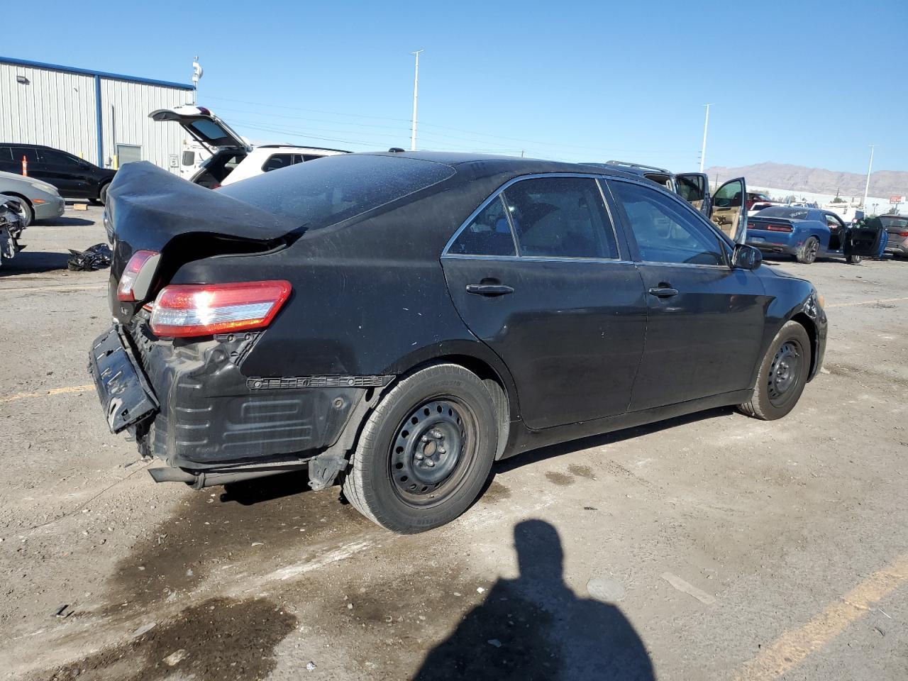 2011 TOYOTA CAMRY
