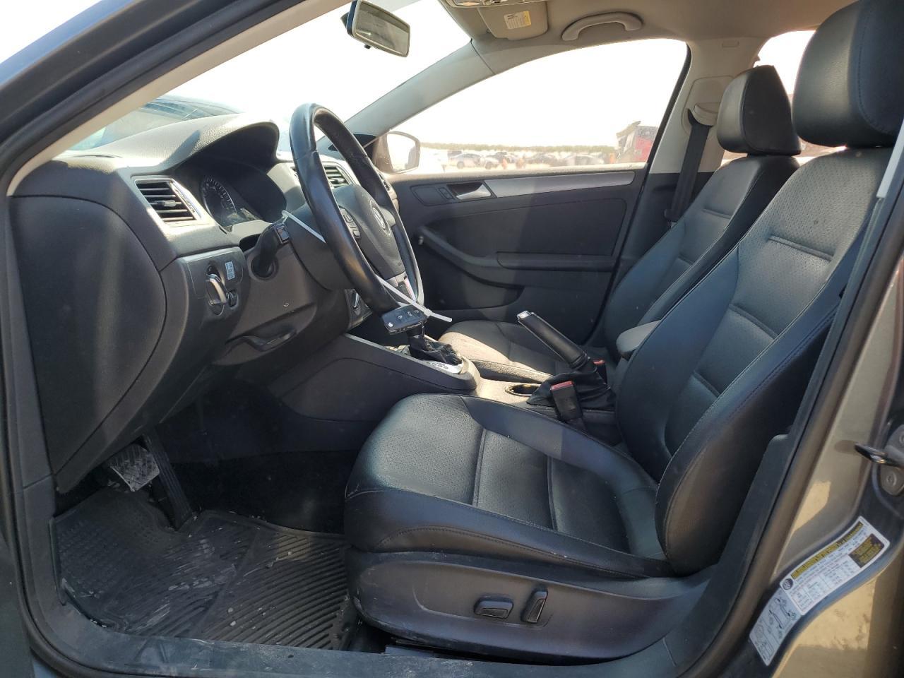 2014 VOLKSWAGEN JETTA