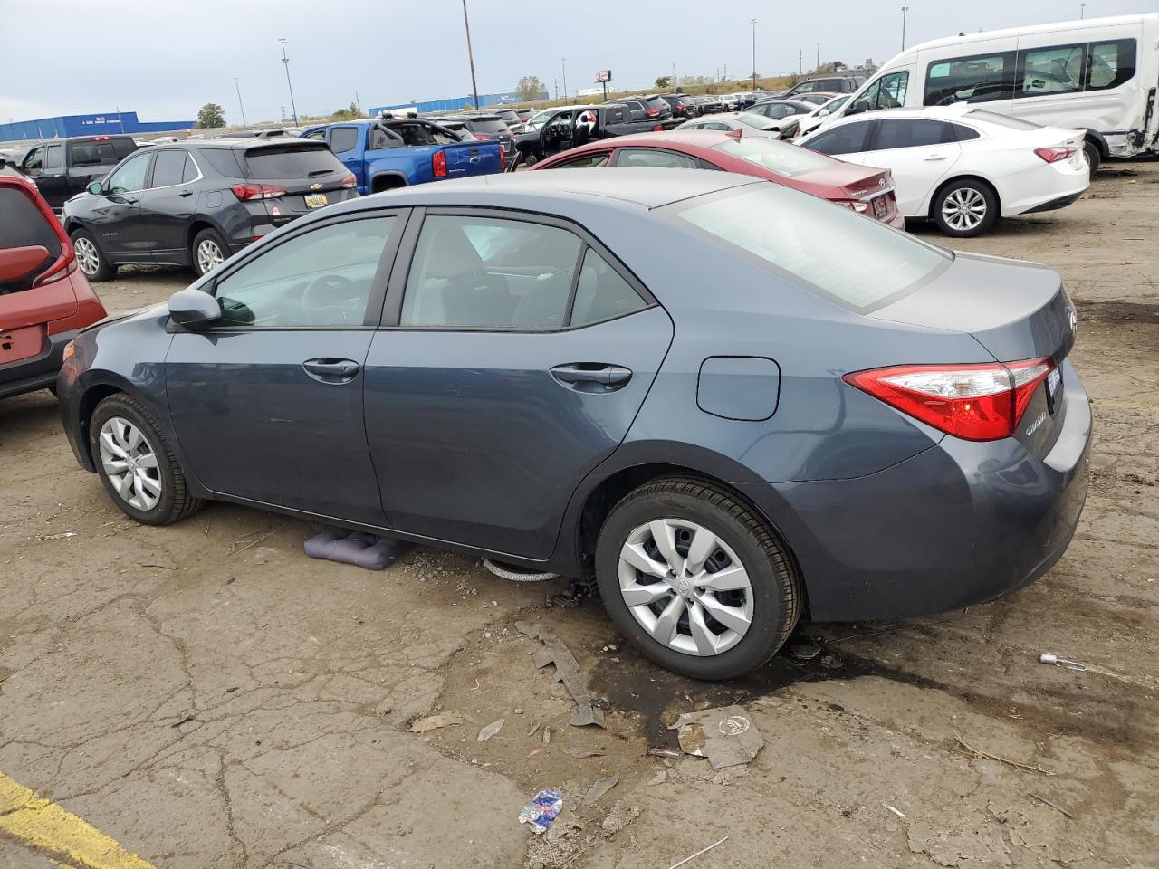 2015 TOYOTA COROLLA