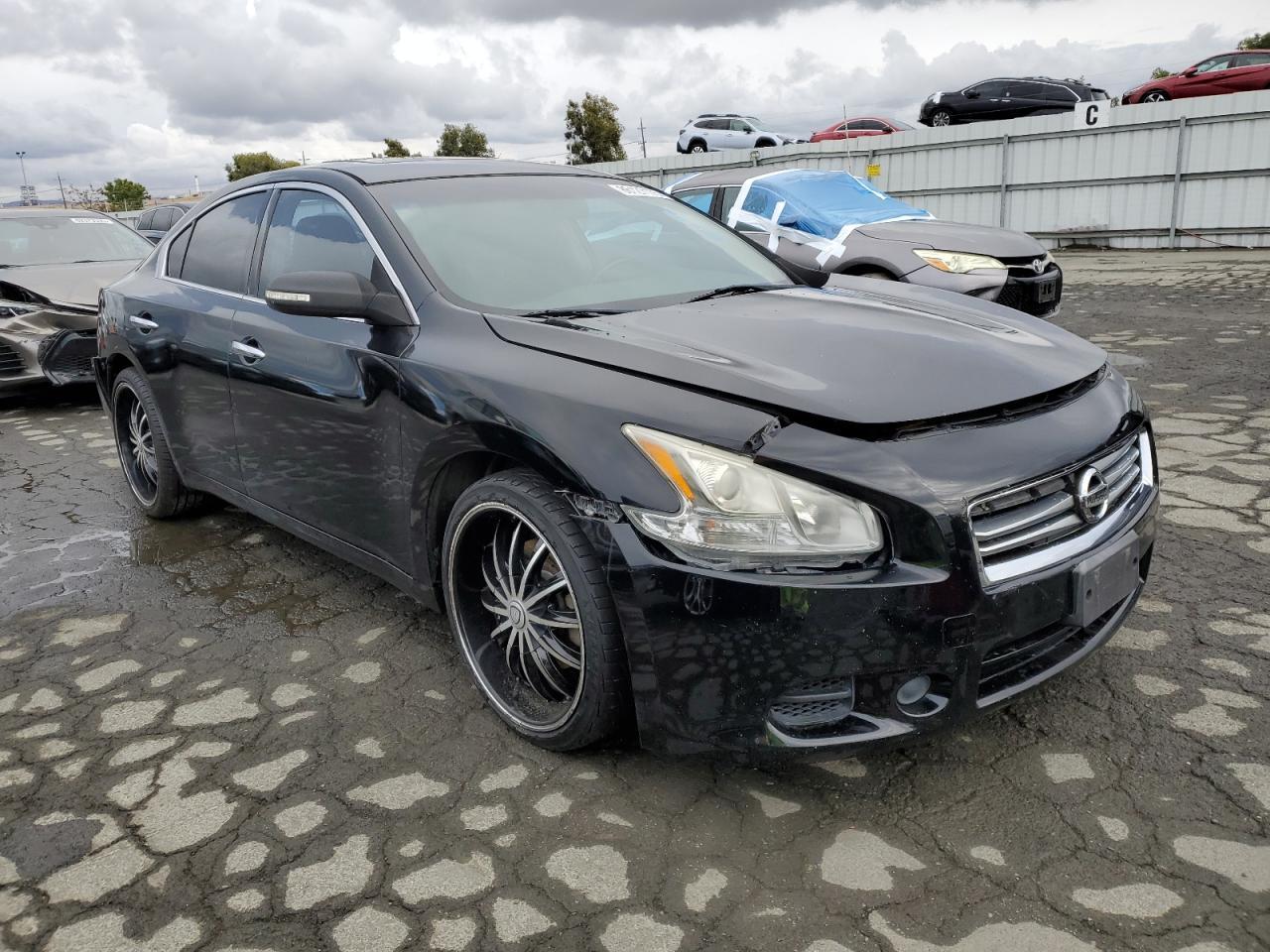 2012 NISSAN Maxima