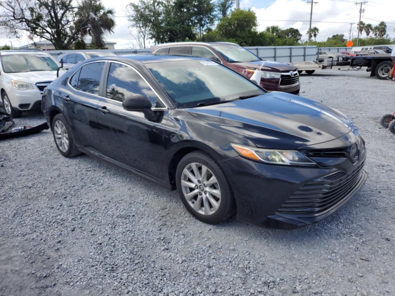 2018 TOYOTA CAMRY