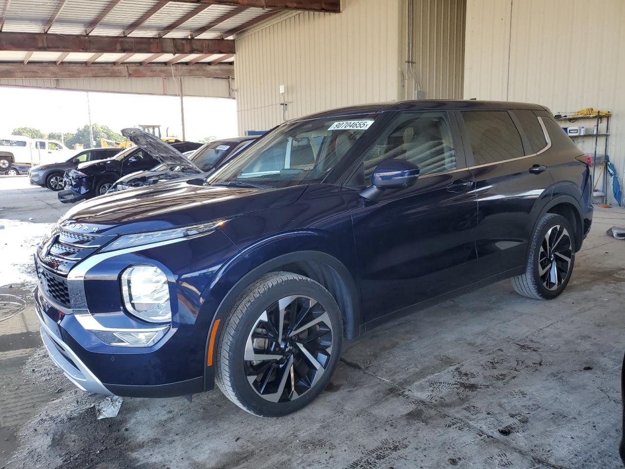 2023 MITSUBISHI outlander