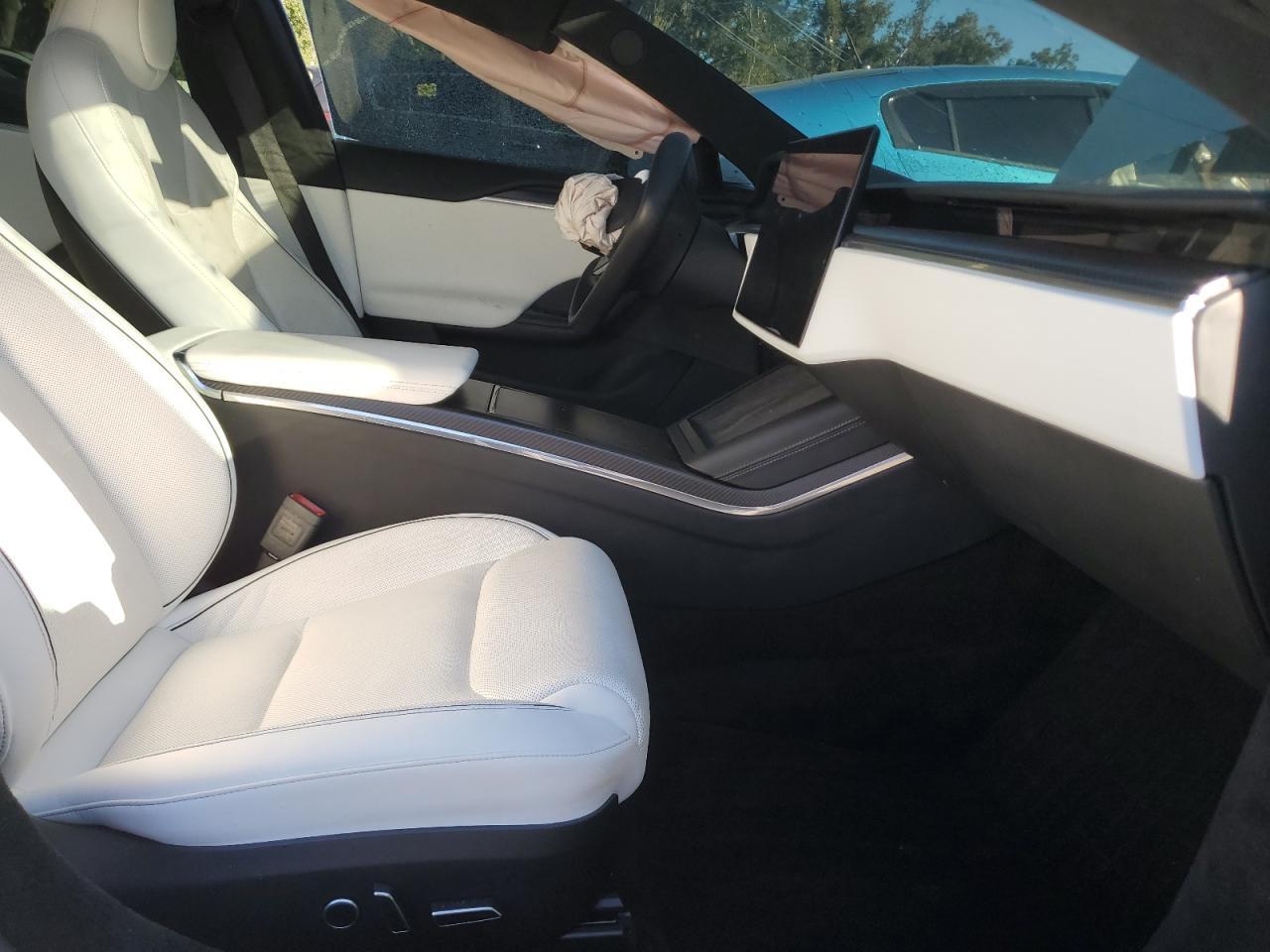 2022 TESLA MODEL S
