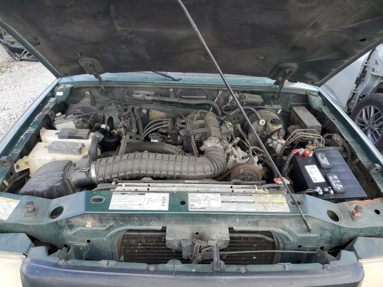 1999 MAZDA B4000