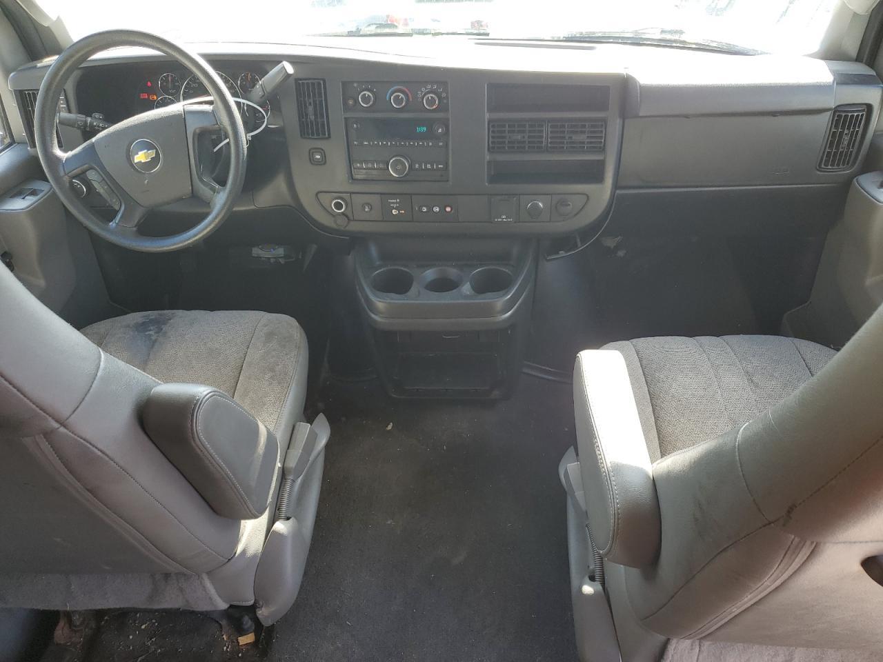 2016 CHEVROLET Express 3500