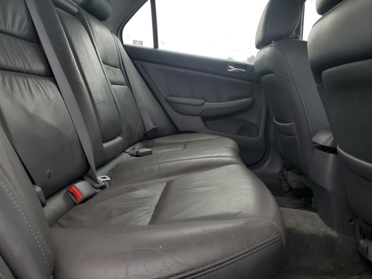 2004 HONDA ACCORD