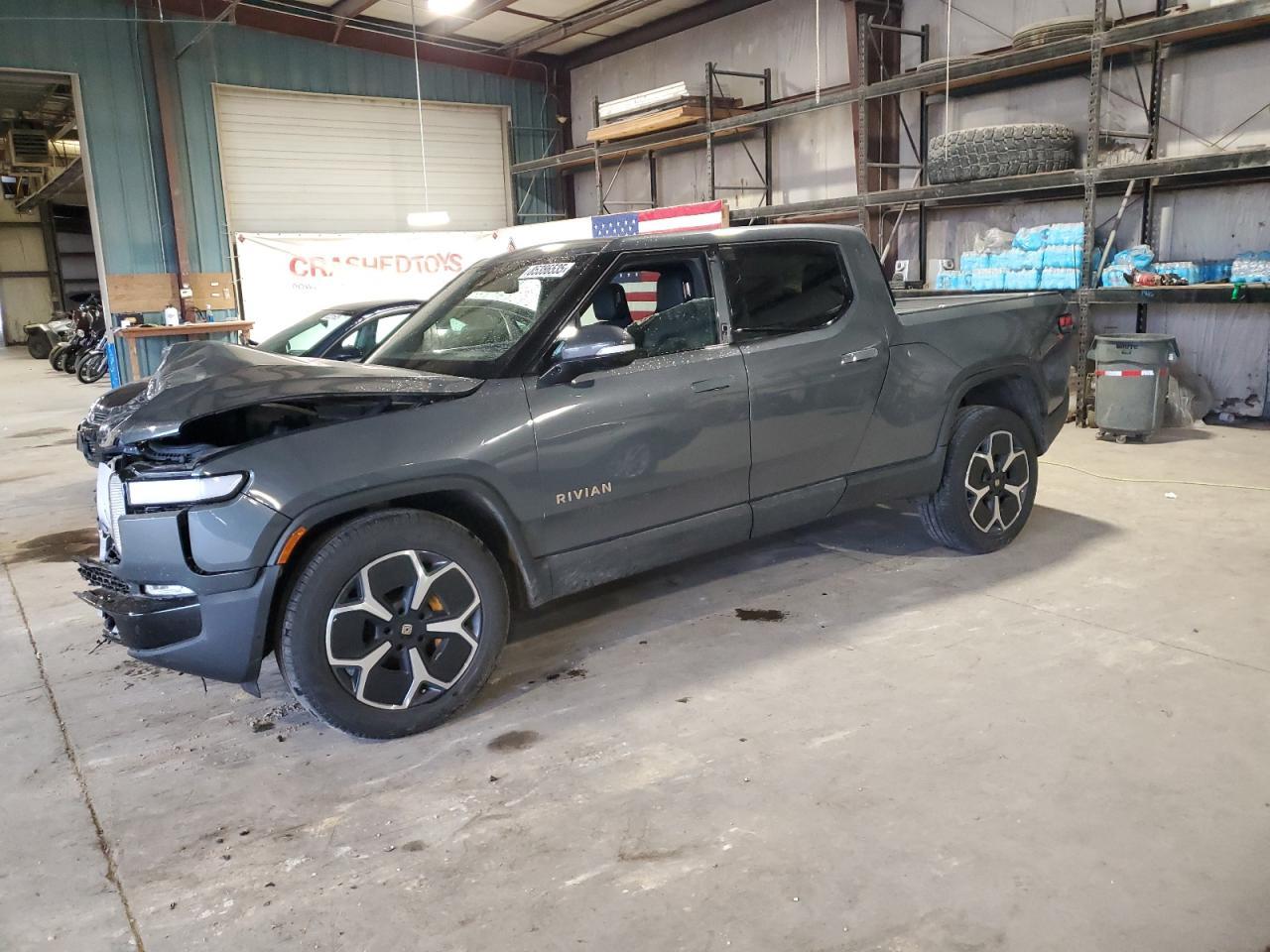 2022 RIVIAN R1t