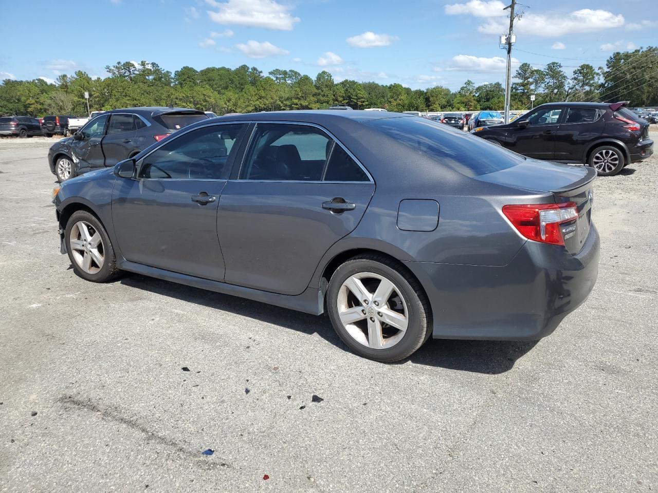 2014 TOYOTA CAMRY