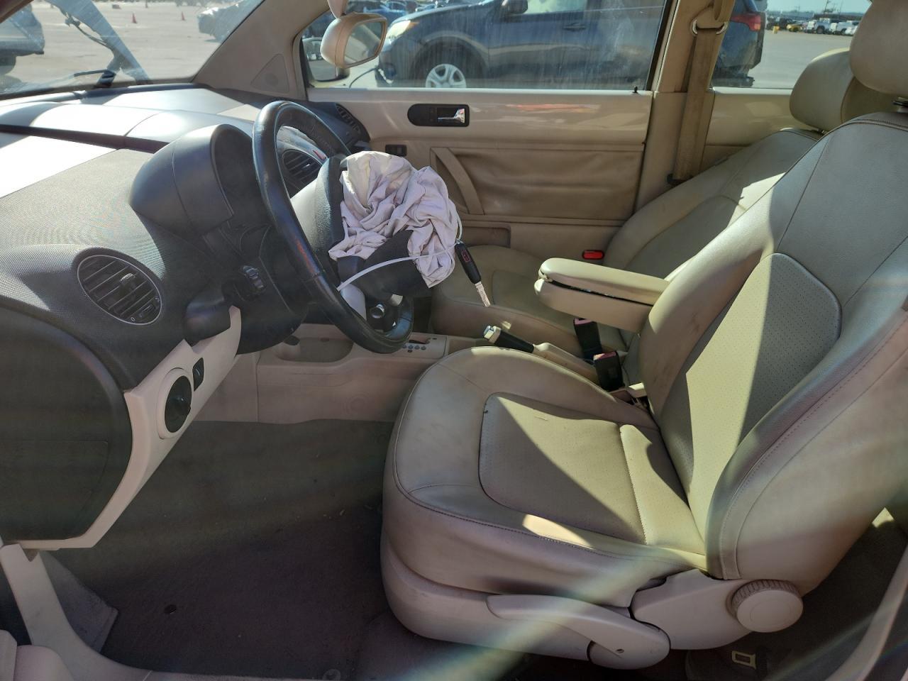 2009 VOLKSWAGEN Beetle