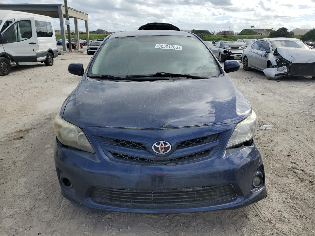 2011 TOYOTA COROLLA