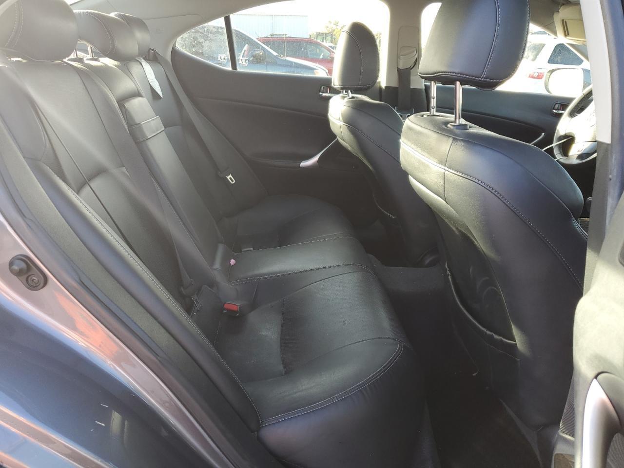 2013 LEXUS IS 250