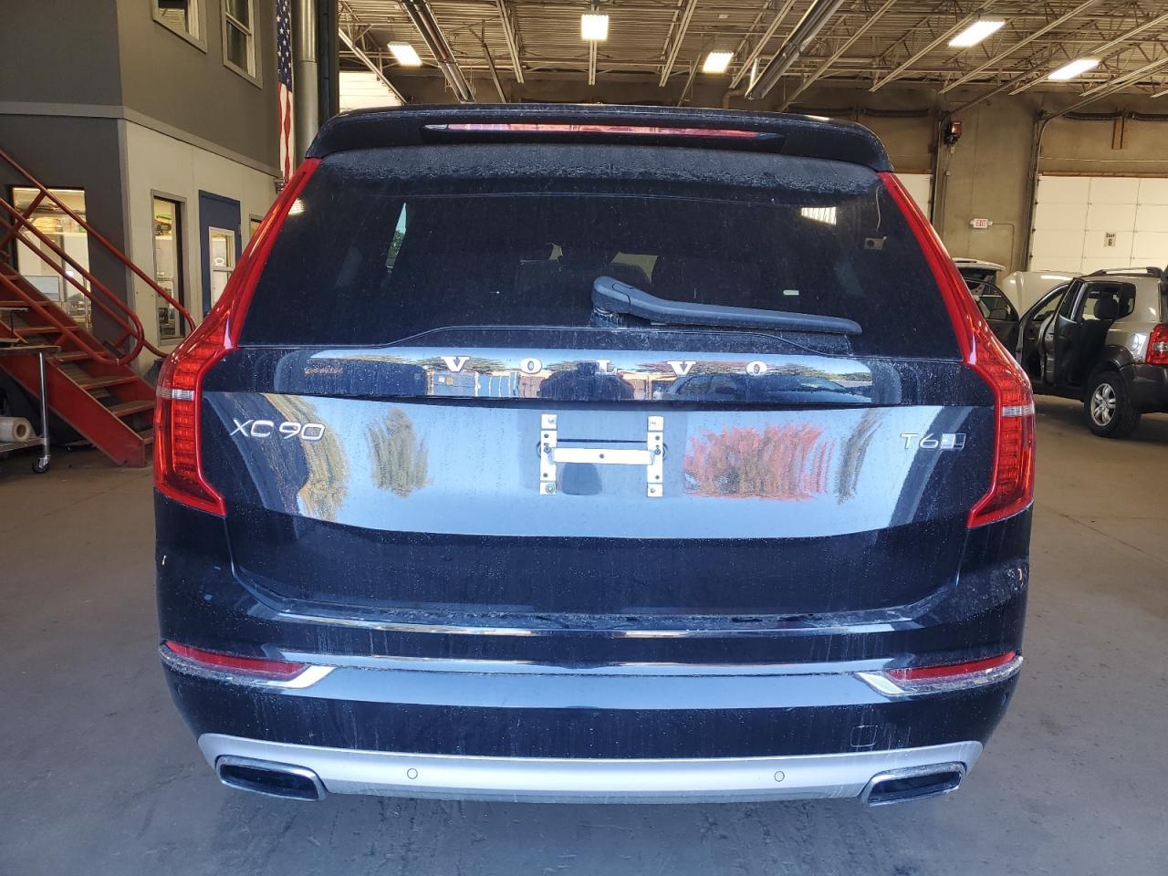 2019 VOLVO XC90