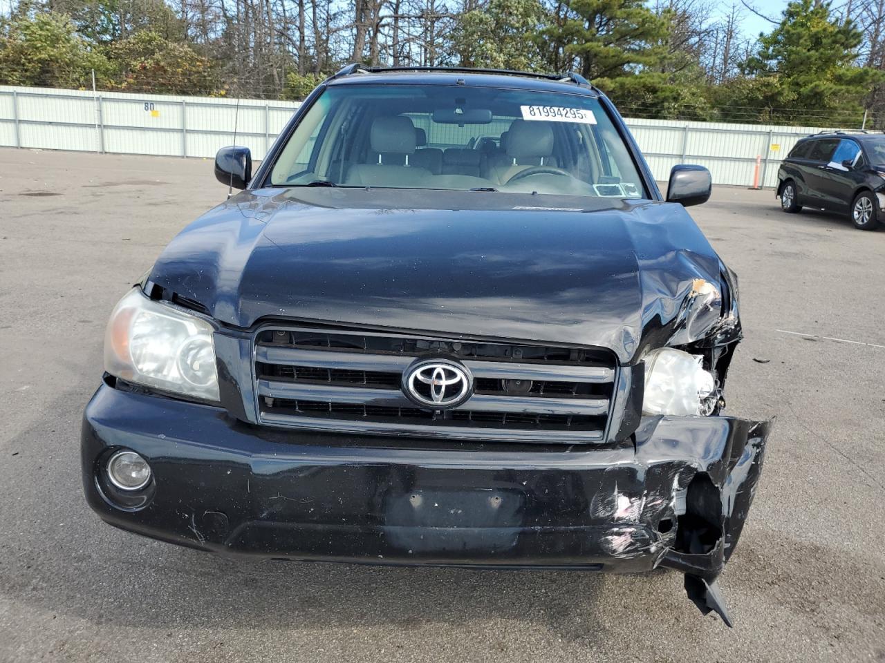 2004 TOYOTA HIGHLANDER