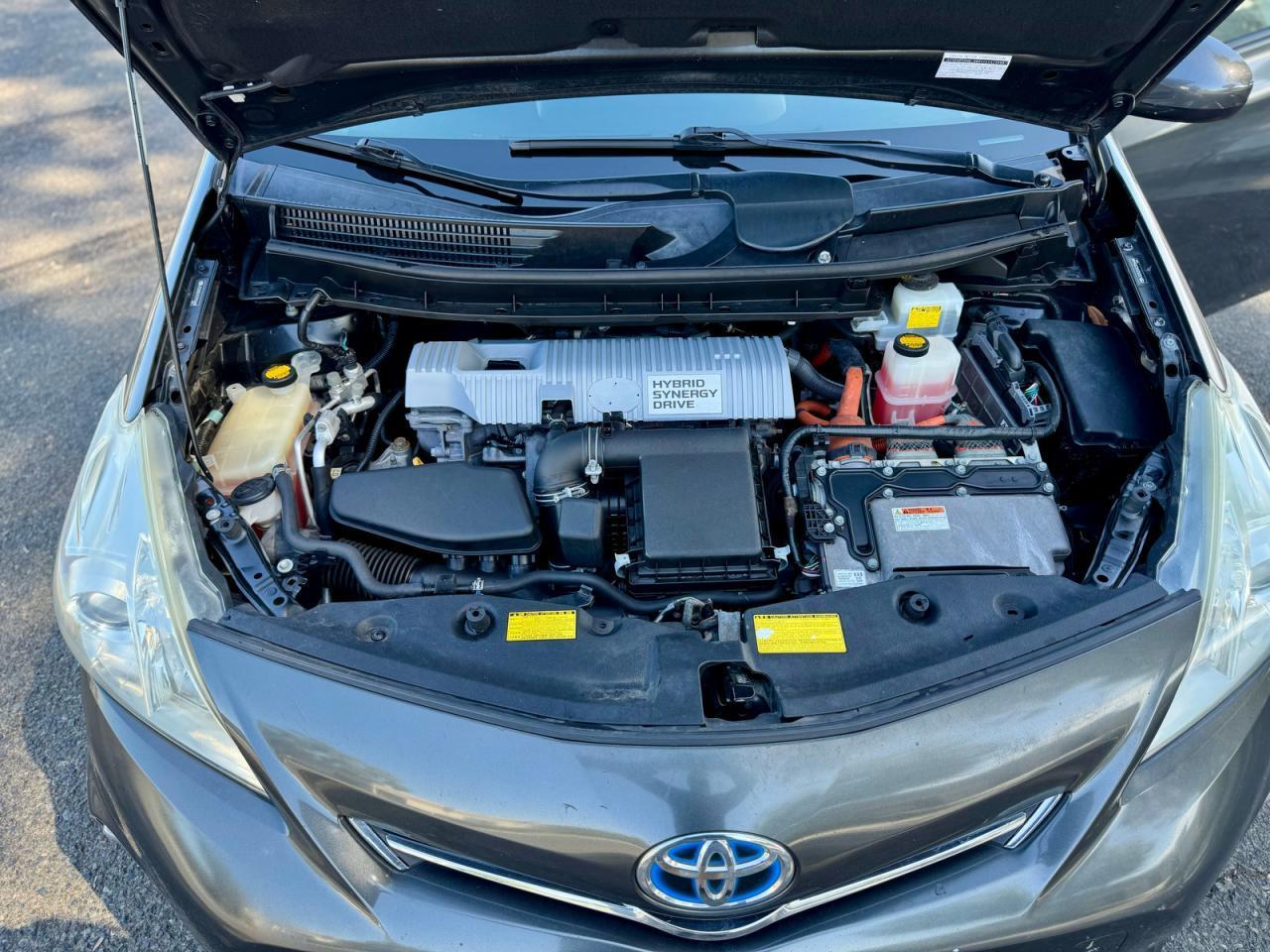 2012 TOYOTA PRIUS V