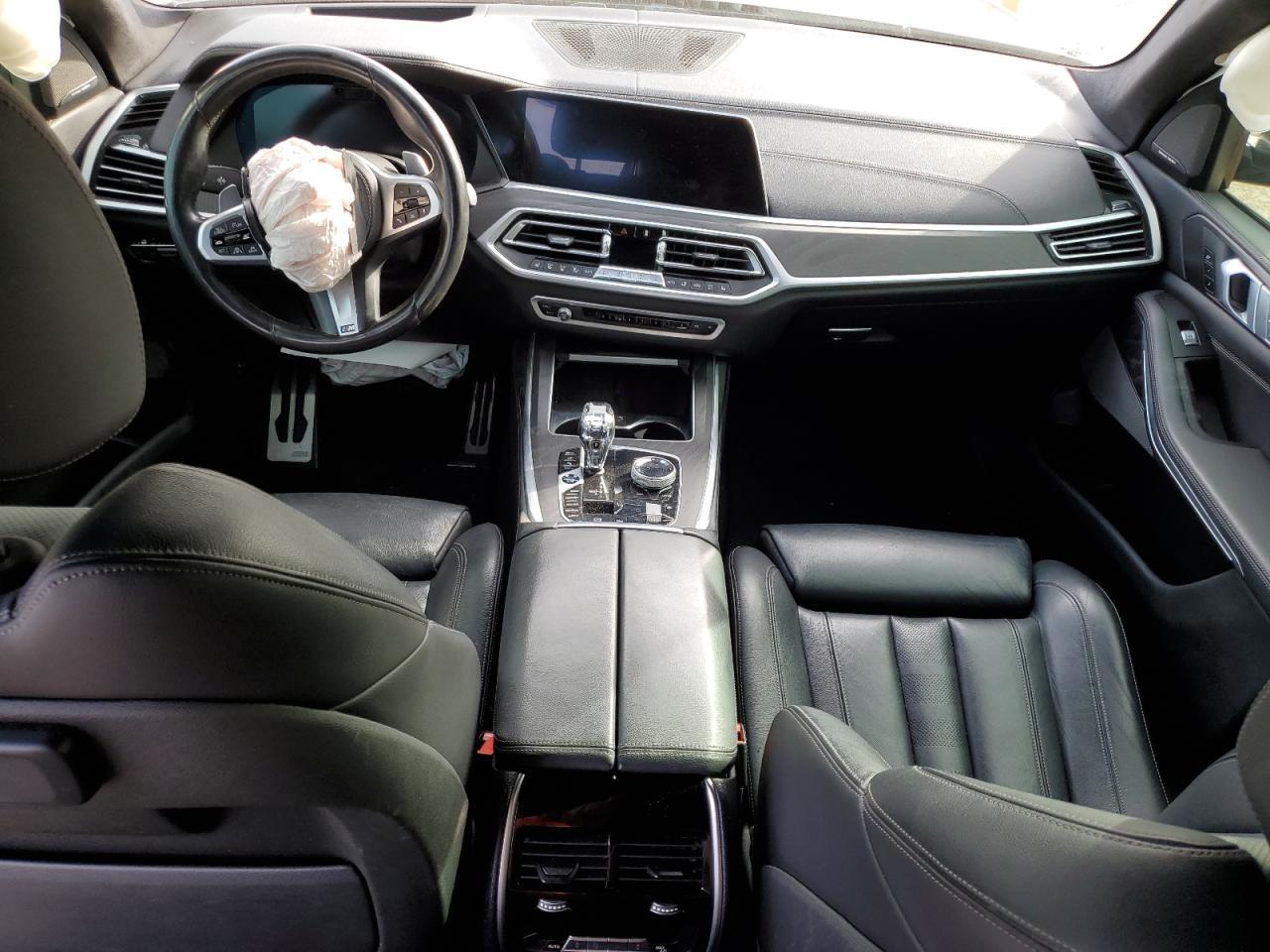2020 BMW X7