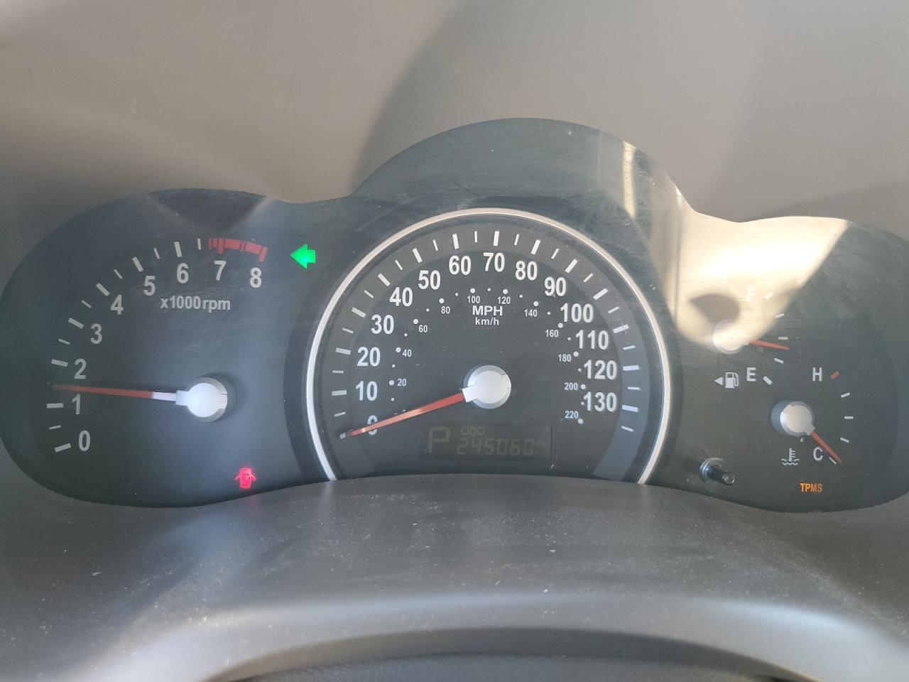 2011 KIA SEDONA