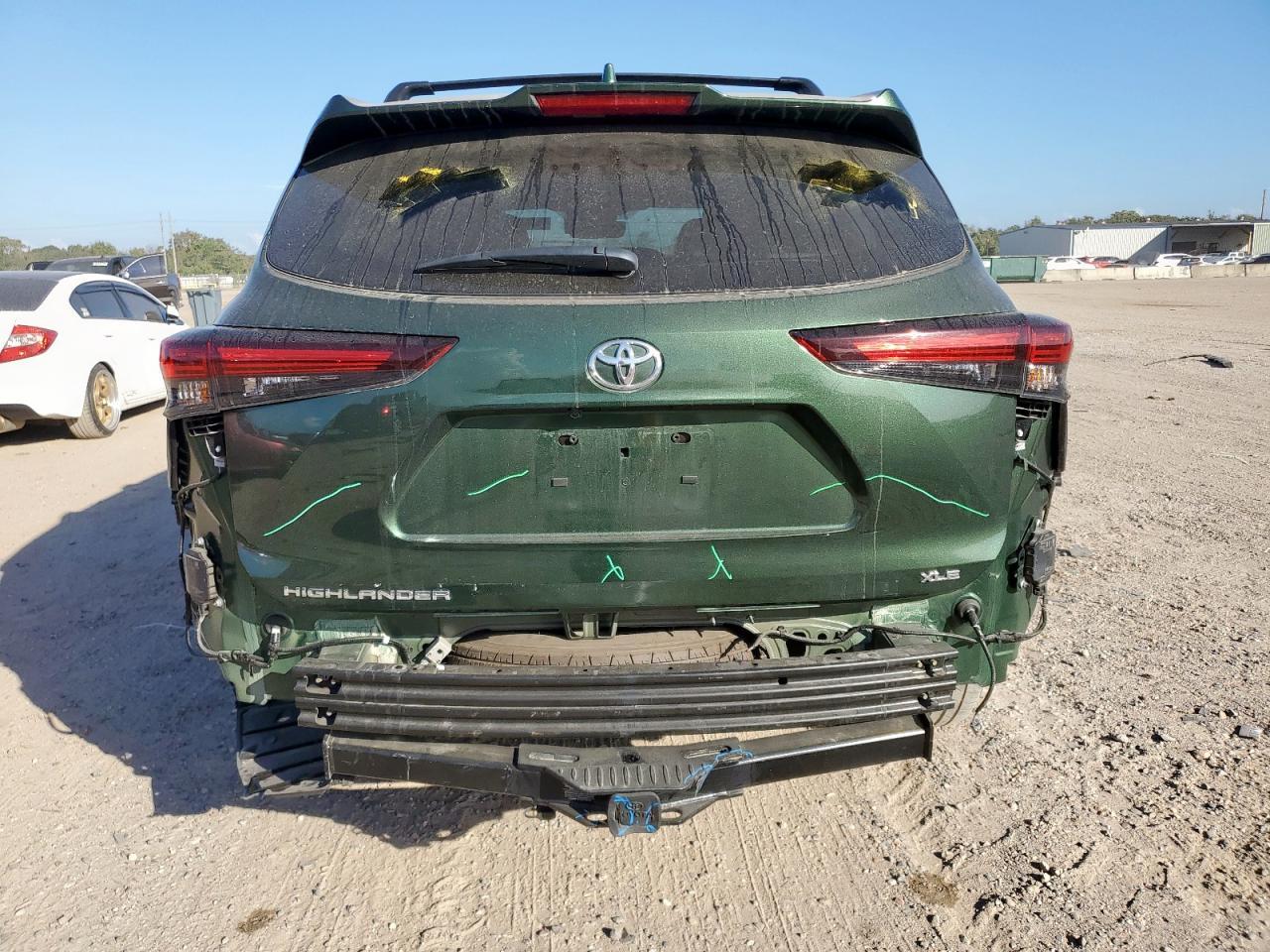2024 TOYOTA HIGHLANDER