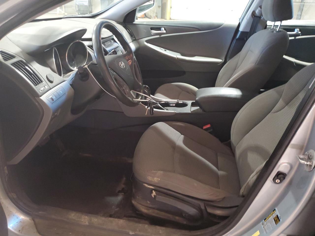 2011 HYUNDAI SONATA
