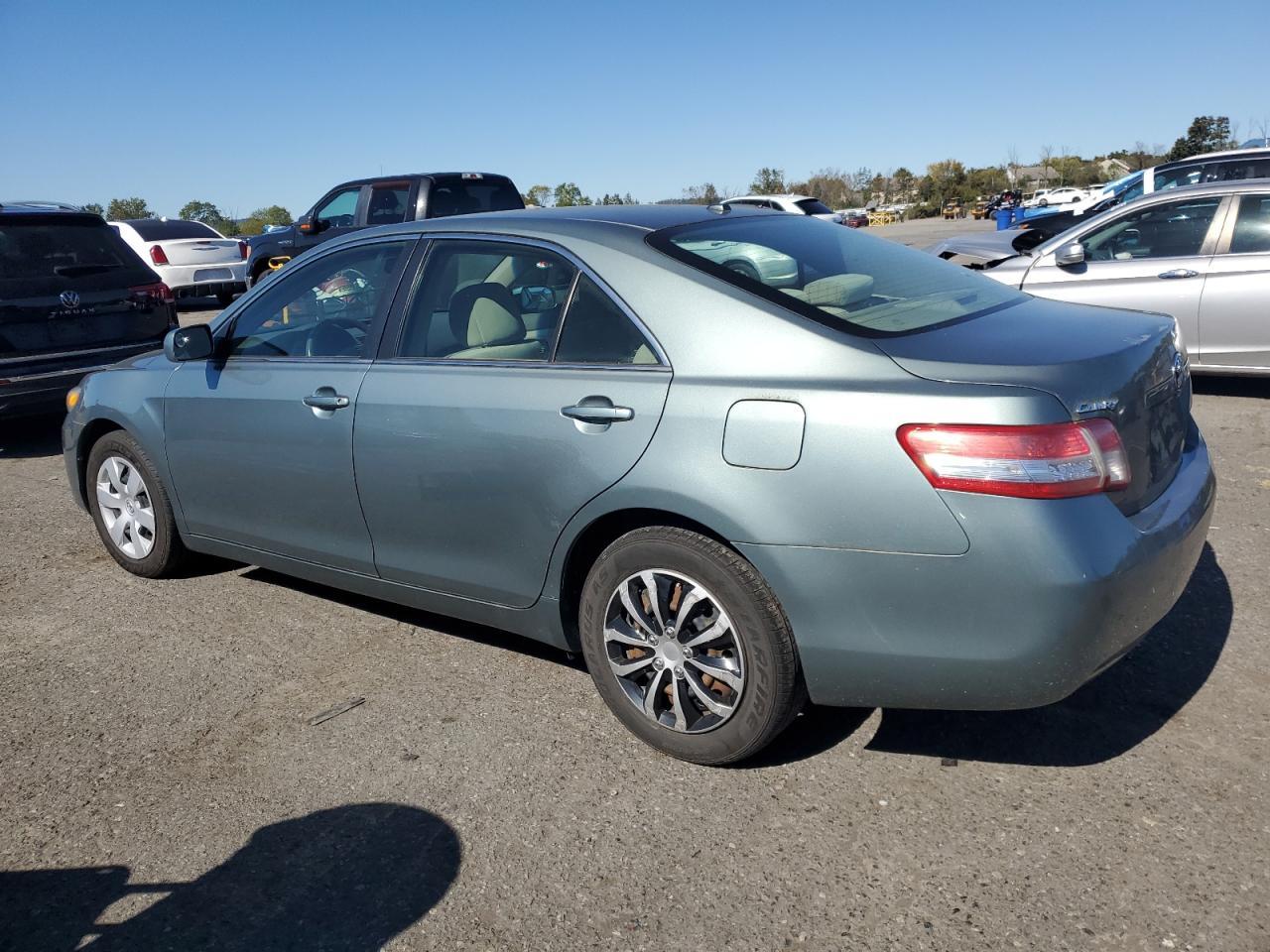 2010 TOYOTA CAMRY