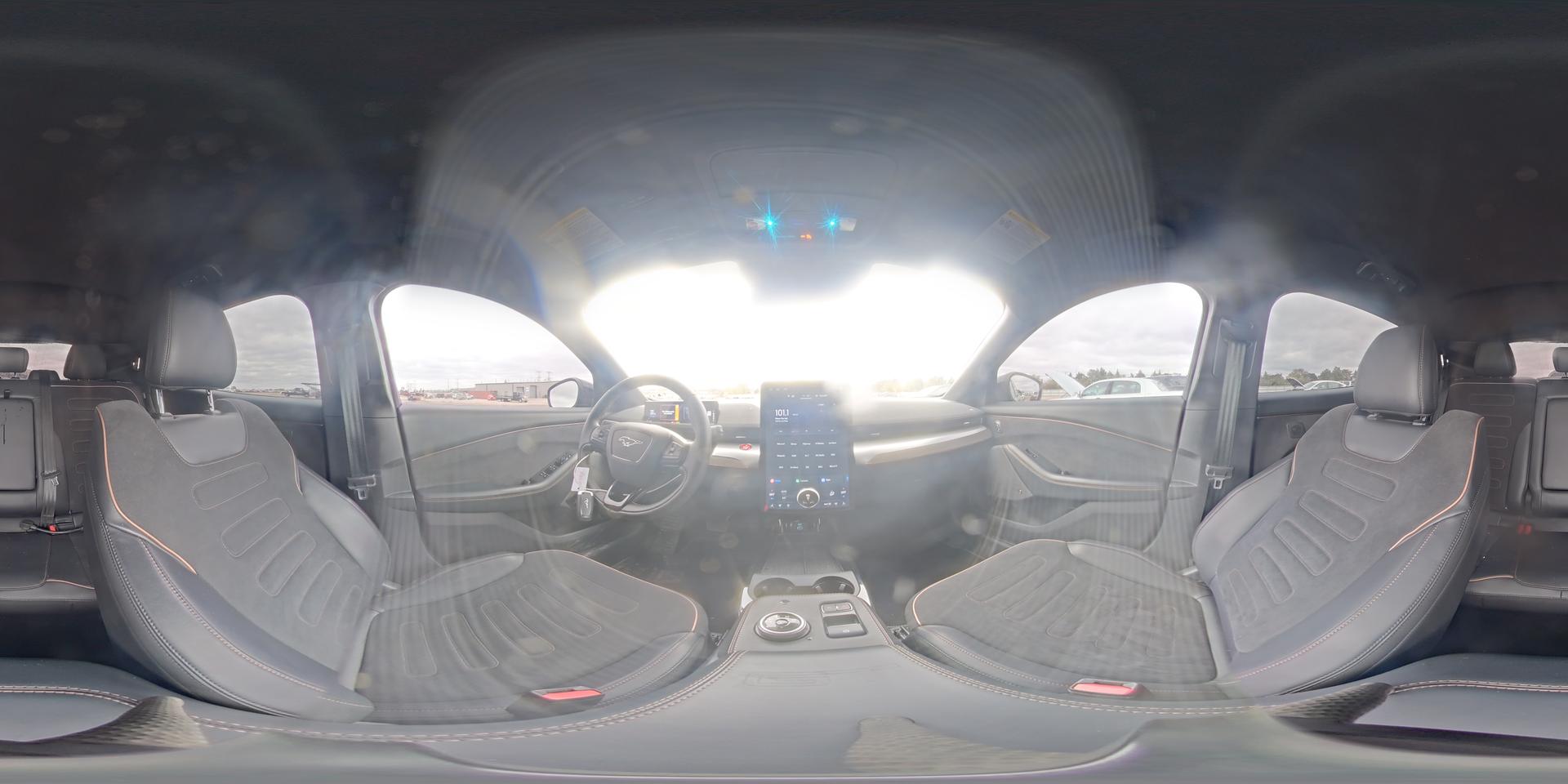 2021 FORD Mustang Mach-E