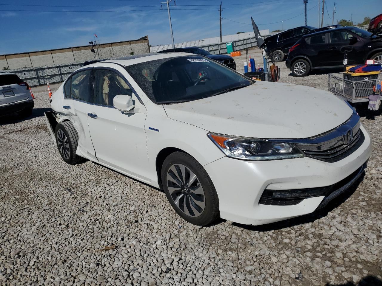 2017 HONDA ACCORD