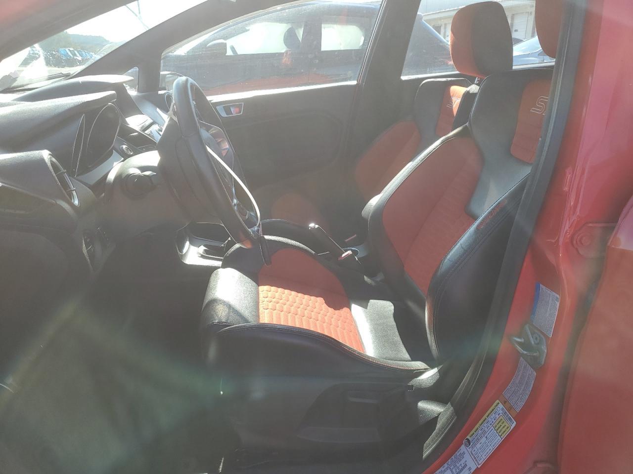 2014 FORD Fiesta