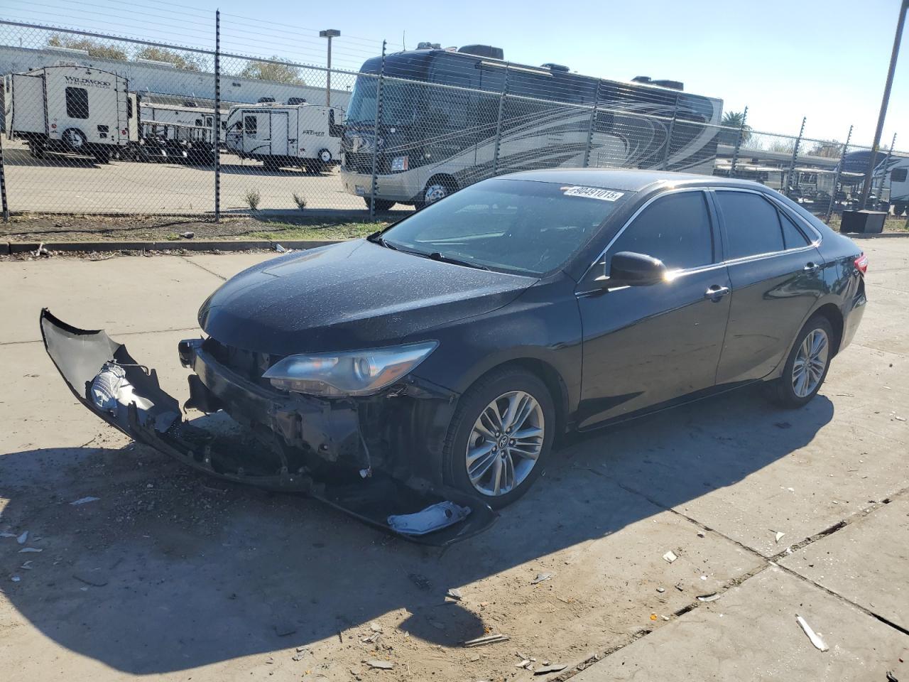 2016 TOYOTA CAMRY