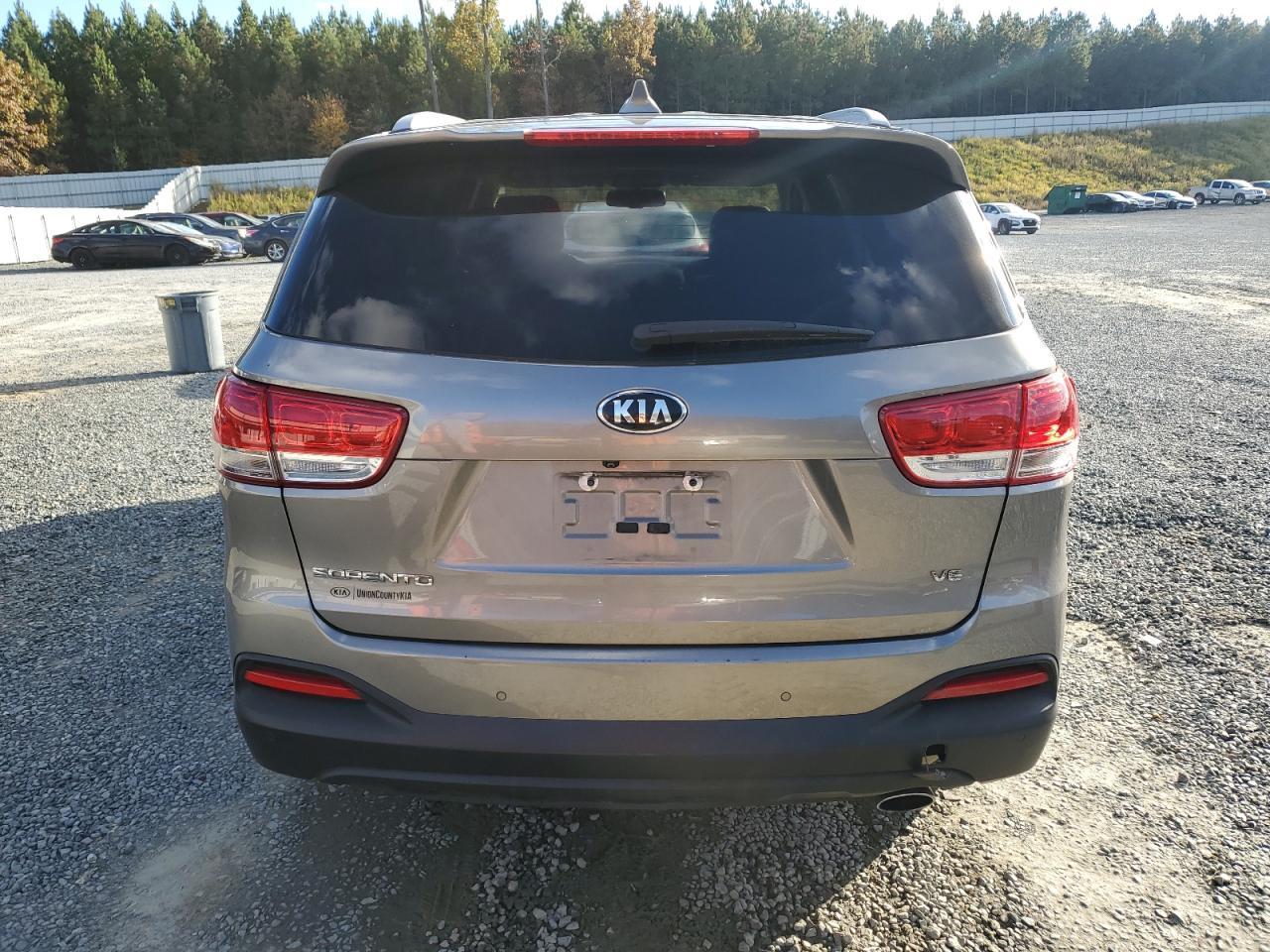 2017 KIA SORENTO
